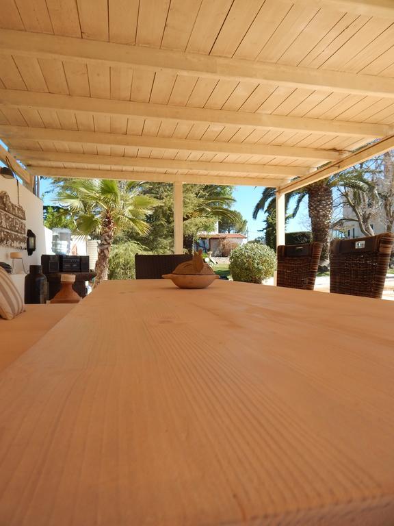 Villa Vravrona Tower & Suites Markópoulon Habitación foto